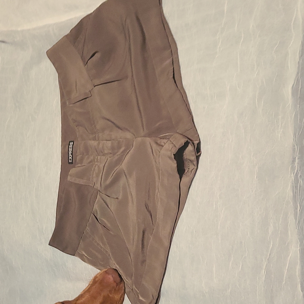 EXPRESS SHORTS